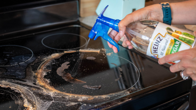 How to Clean Stove Tops,
