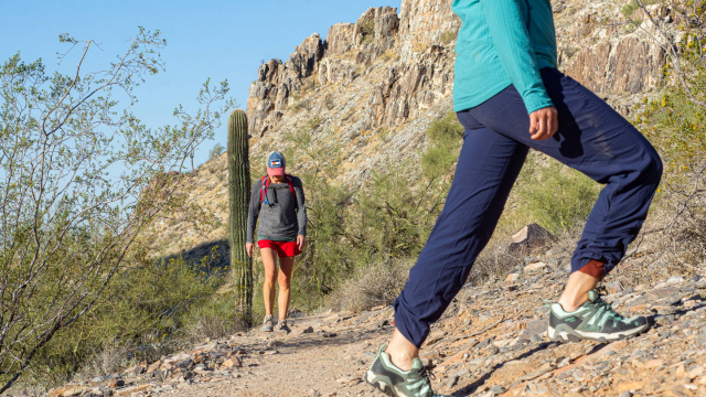 Is It Better to Hike in Jeans Or Sweatpants?