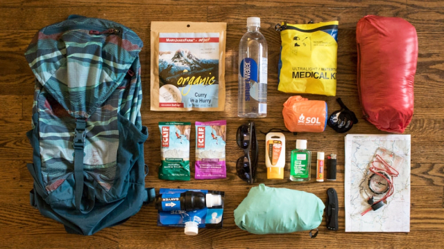 What are the 10 Things You Should Prepare before Hiking?