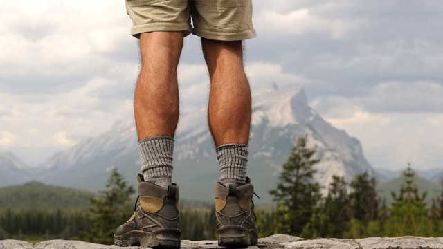 What Kind of Socks to Wear With Hiking Boots?